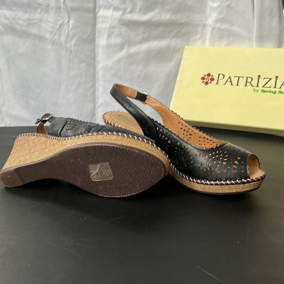 Spring step sandal - Picture 2 of 3